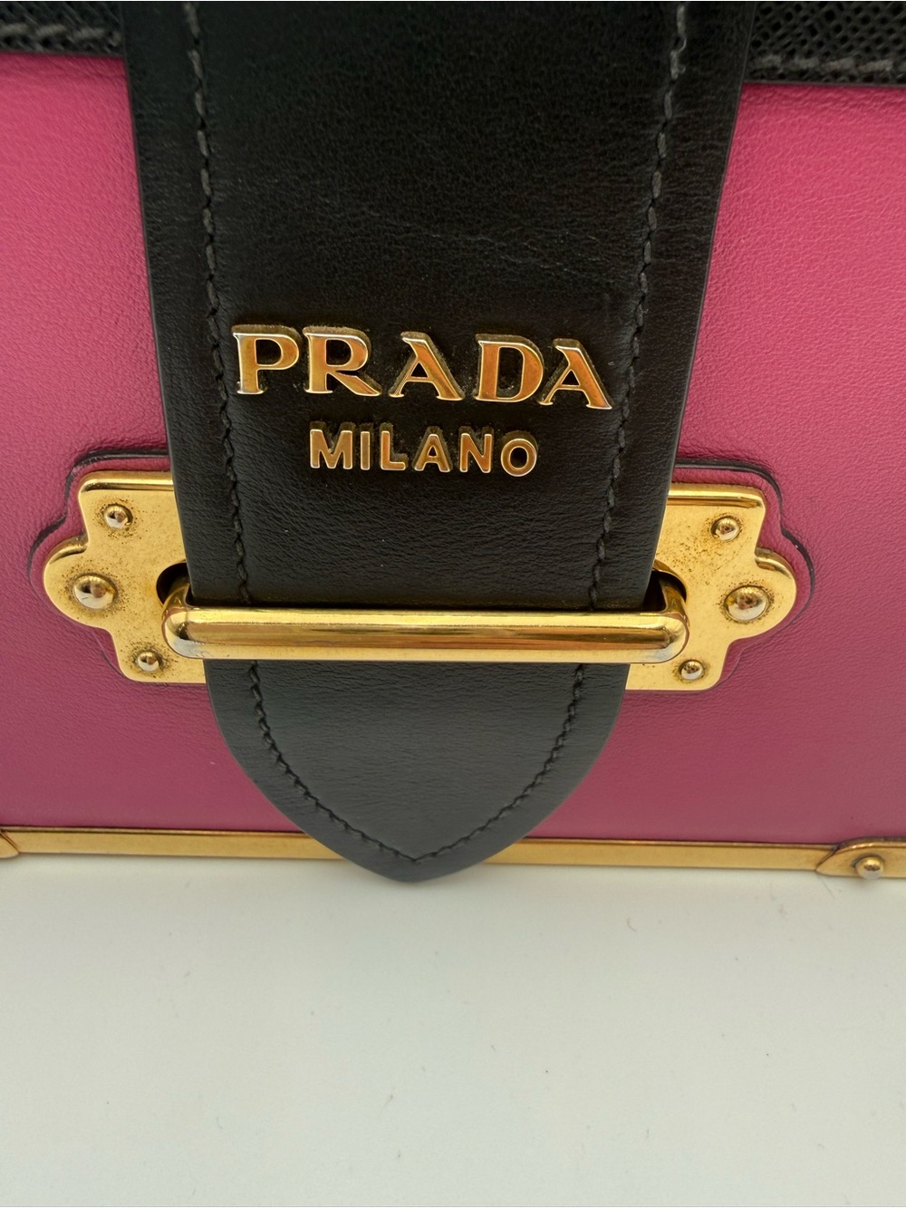 Prada Pink and Black Cahier with gold hardware - Picture 3 of 14